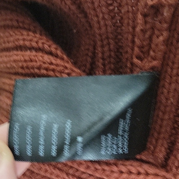 Urban Outfitters Maroon Peekaboo Sweater Top 100% Cotton Size M - Picture 11 of 12